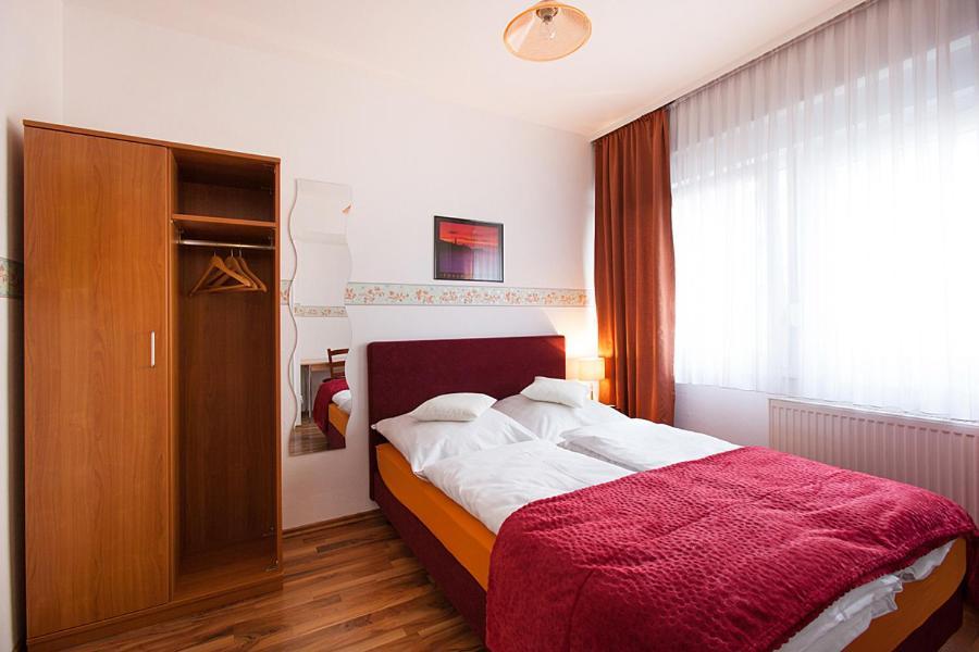 Pension Jasmin Pforzheim Exteriör bild